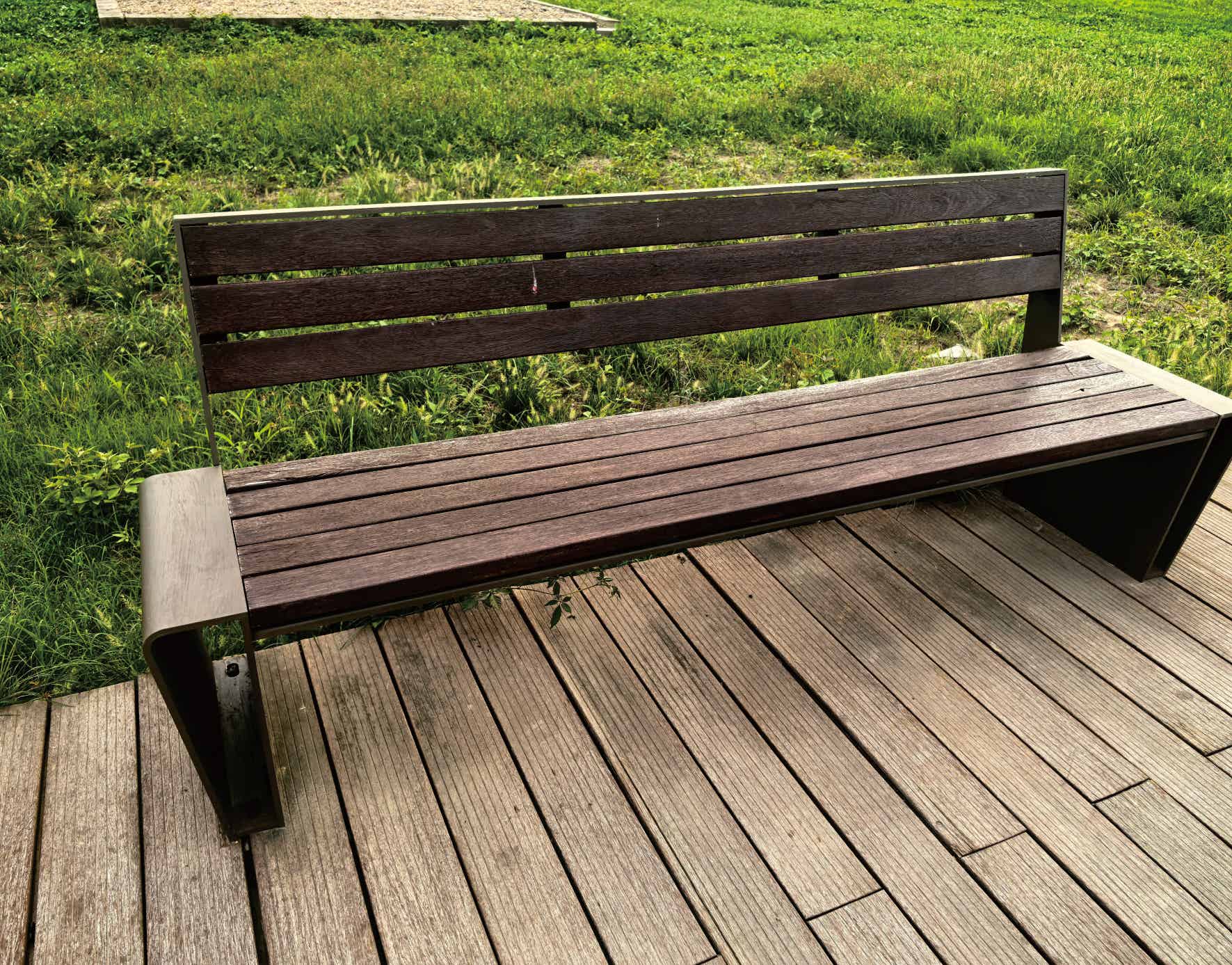 汉城遗址公园休闲椅制作